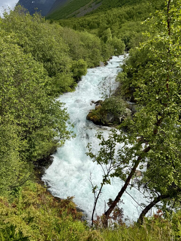 Storsæterfossen trail views