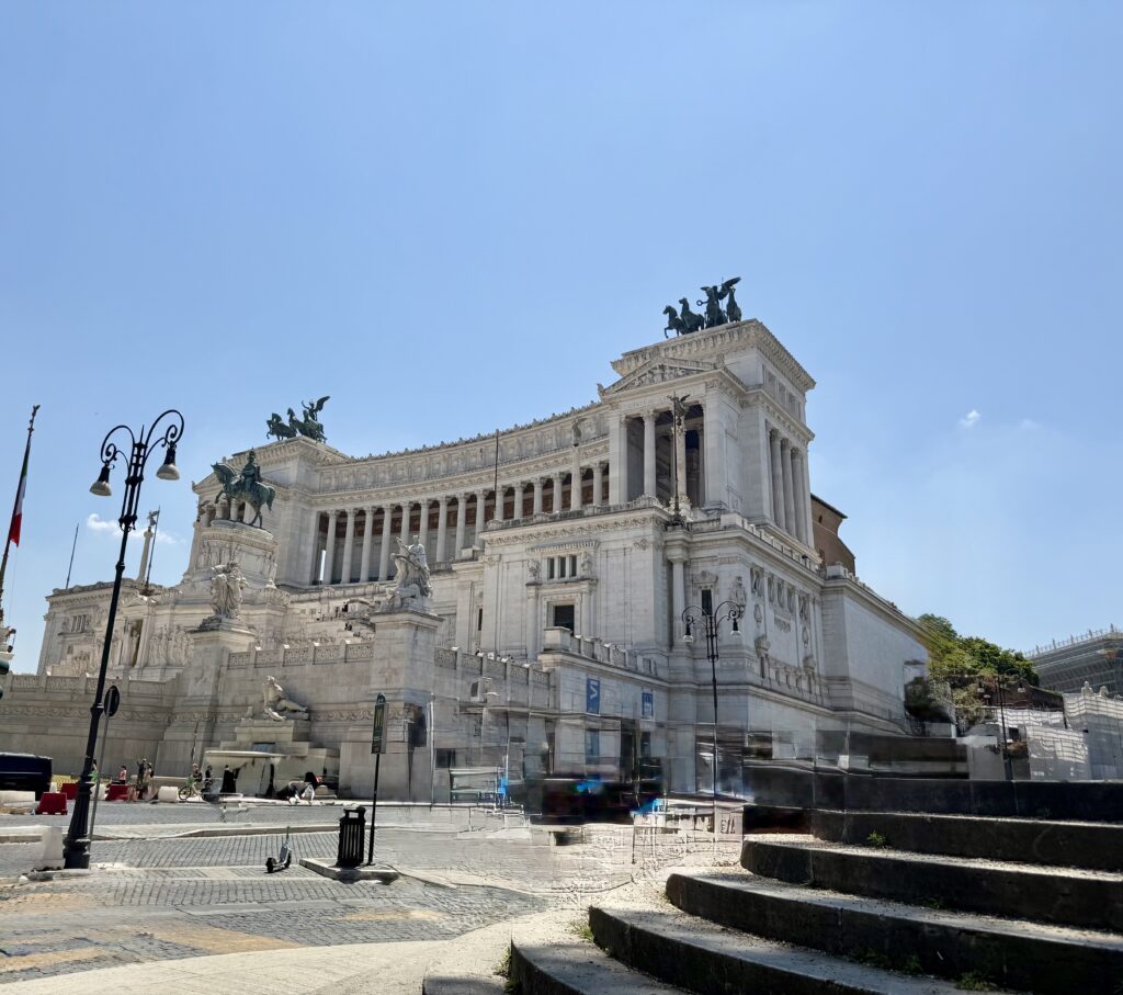 Rome main monuments, must sees, and eats